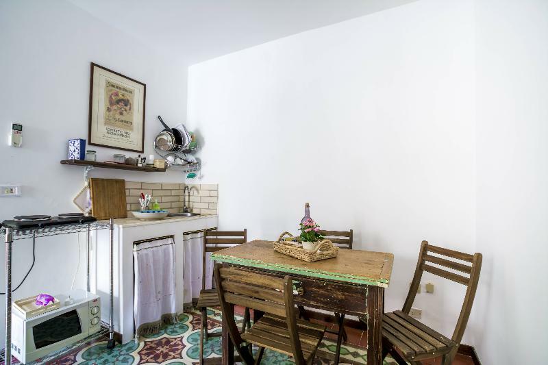 Vico De Amicis 30 Hotel โมโนโปลี ภายนอก รูปภาพ
